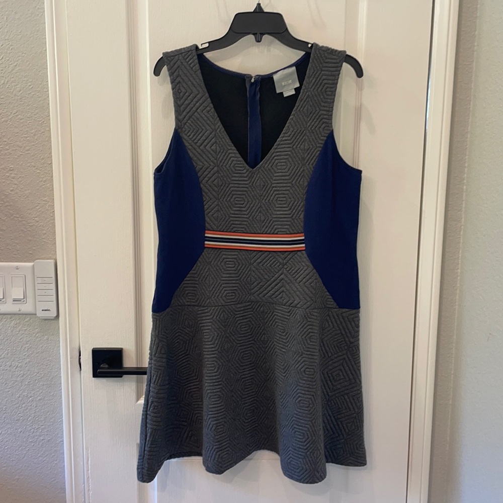 📣 LAST CHANCE!! 📣 Anthropologie Maeve Quilted Gray Navy Dress